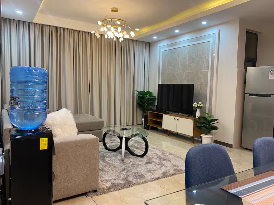 Executive 2 BR Apt