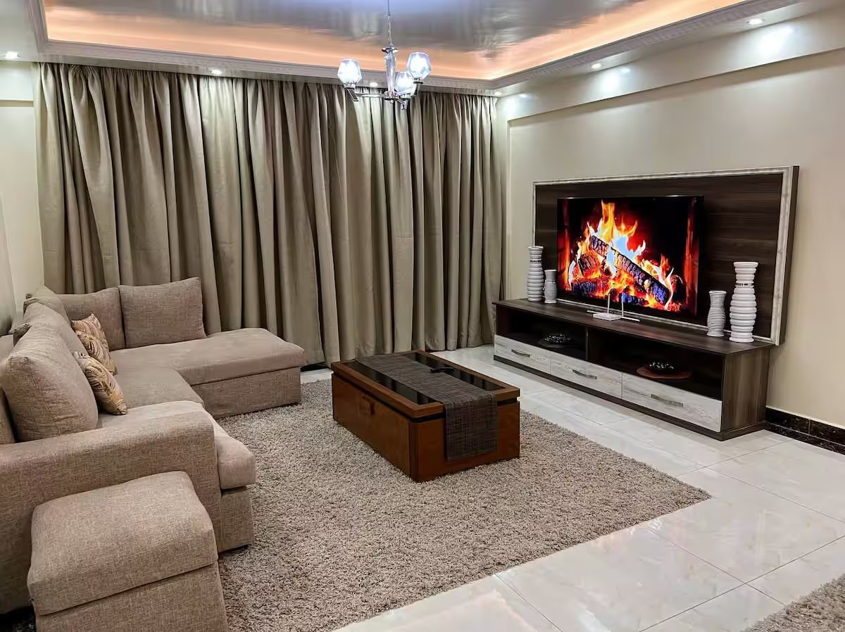 Beautifully Furnished 2 Bedroom Apartment Image 1
