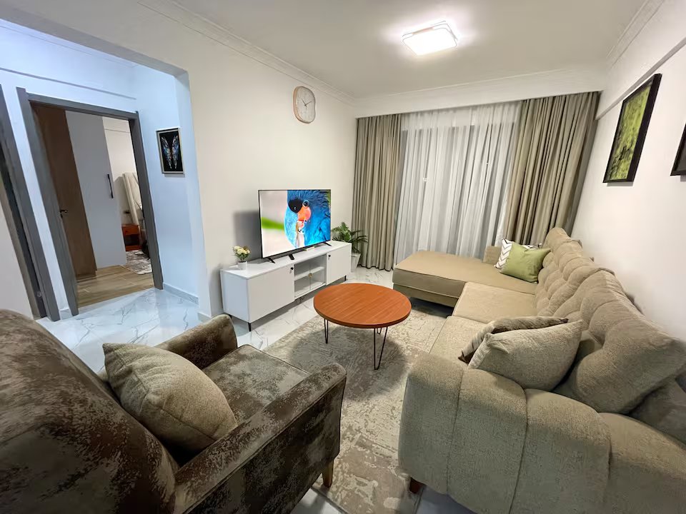 Stunning Executive 2 BR Apt